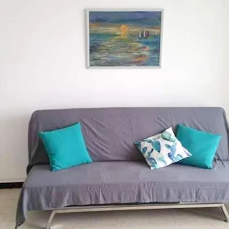 Cosy Seaside Apartment: Vue At Grau Du Roi * Le Grau-du-Roi