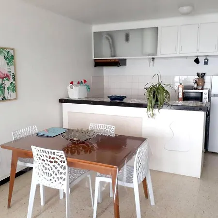Cosy Seaside Apartment: Vue At Grau Du Roi * Le Grau-du-Roi