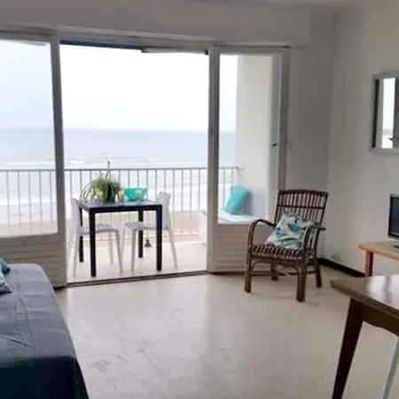 Cosy Seaside Apartment: Vue At Grau Du Roi Apartment *